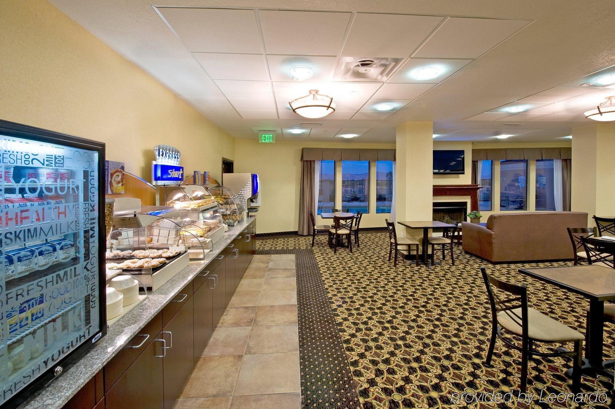 Holiday Inn Express & Suites Willcox Eksteriør billede